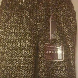 Gloria Vanderbilt Amanda Jean's.  Closet sale 2/$7